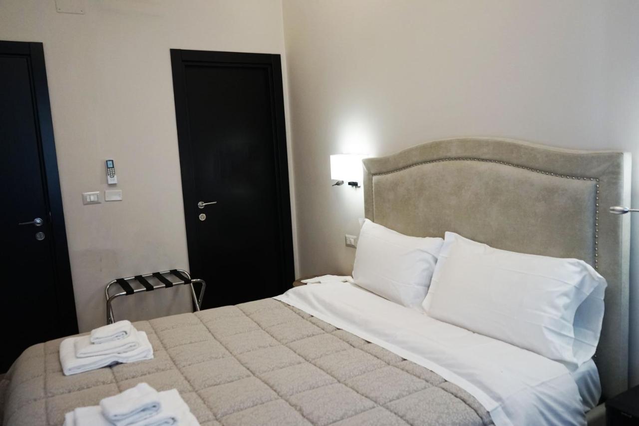 Re Di Smirne By Apulia Accommodation Bari Ngoại thất bức ảnh